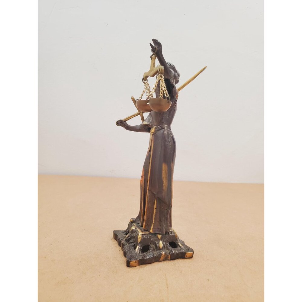 Bronze Sculpture Lady Justice Figurine - Statue , Gift for Lawyer - Themis - Picture 8 of 16